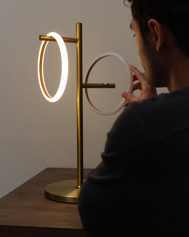 Saturn Table Lamp