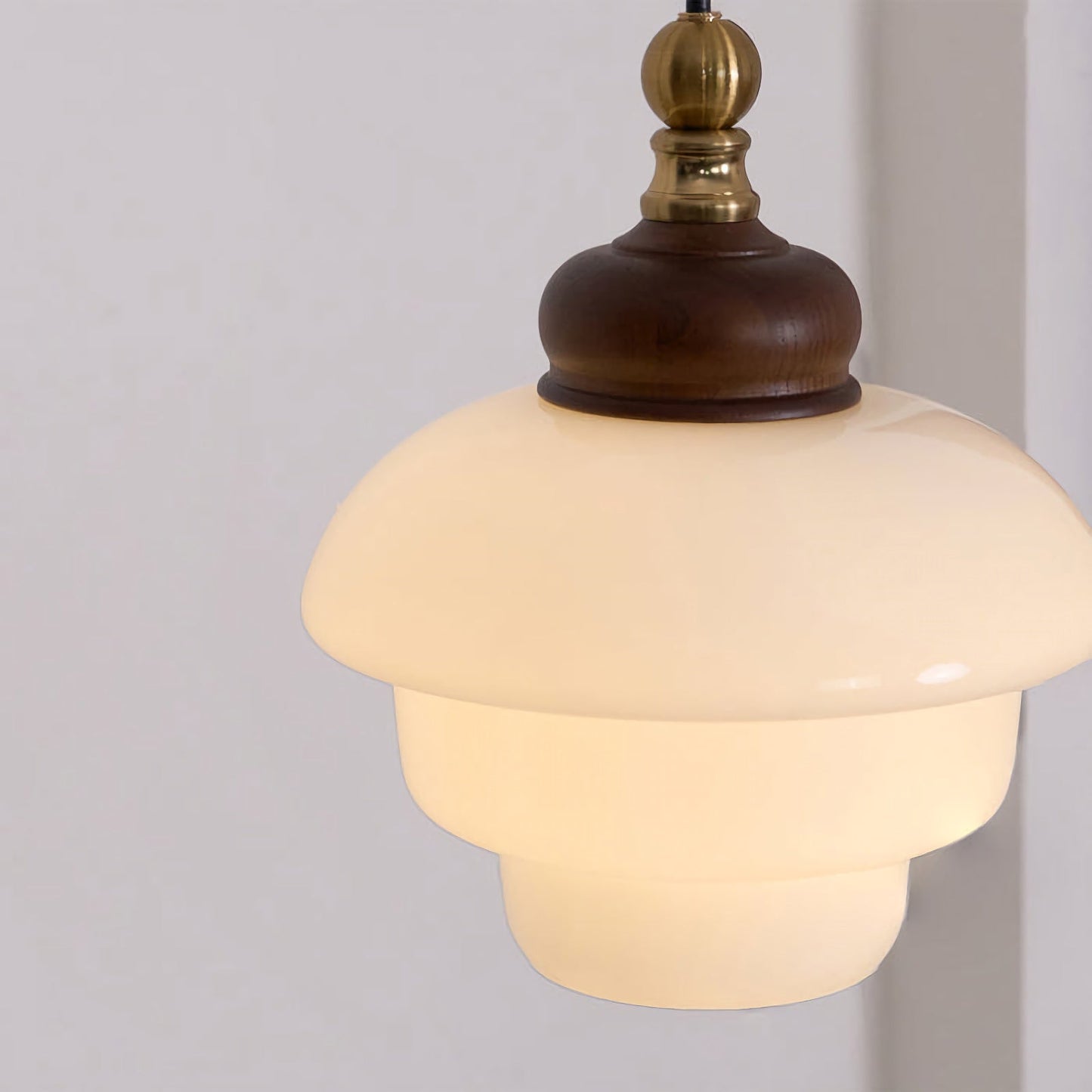 Nordic Cream Aura Pendant