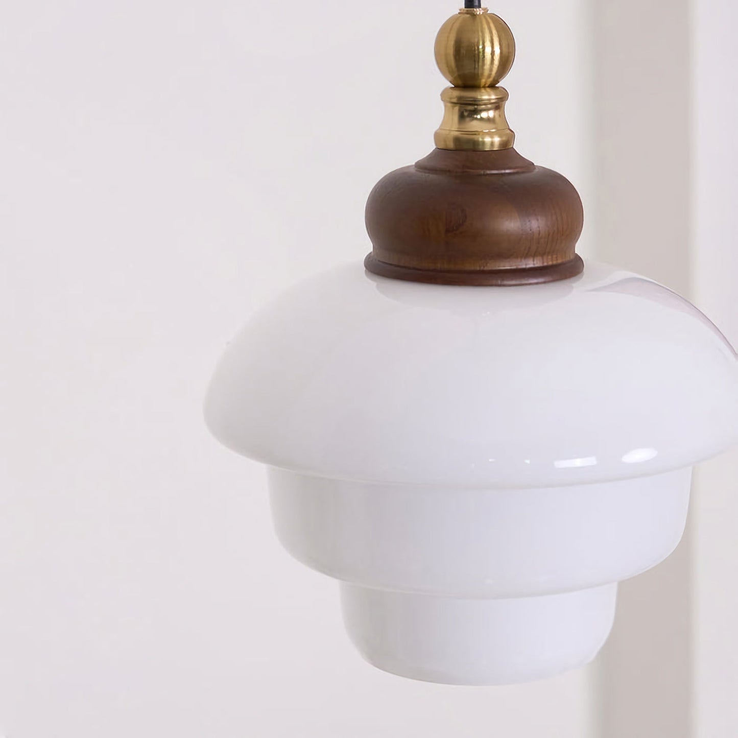 Nordic Cream Aura Pendant