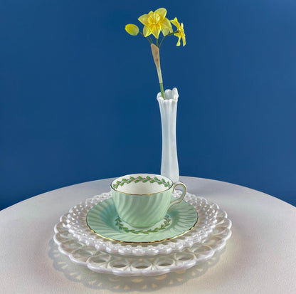 4 Minton Porcelain Cups and Saucers. Creamy Green & White Set with Delicate Leaf Garland Motif. Dining Room Table Decor. French Country.