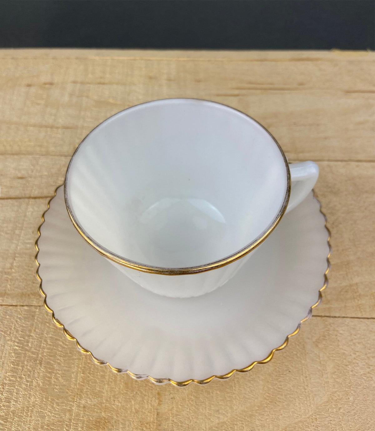 5 Opalescent Monax Petalware TeaCups. White and Gold Brim Depression Glass Coffee Cups. White Table Setting. Houseware. Dinning Room Decor.