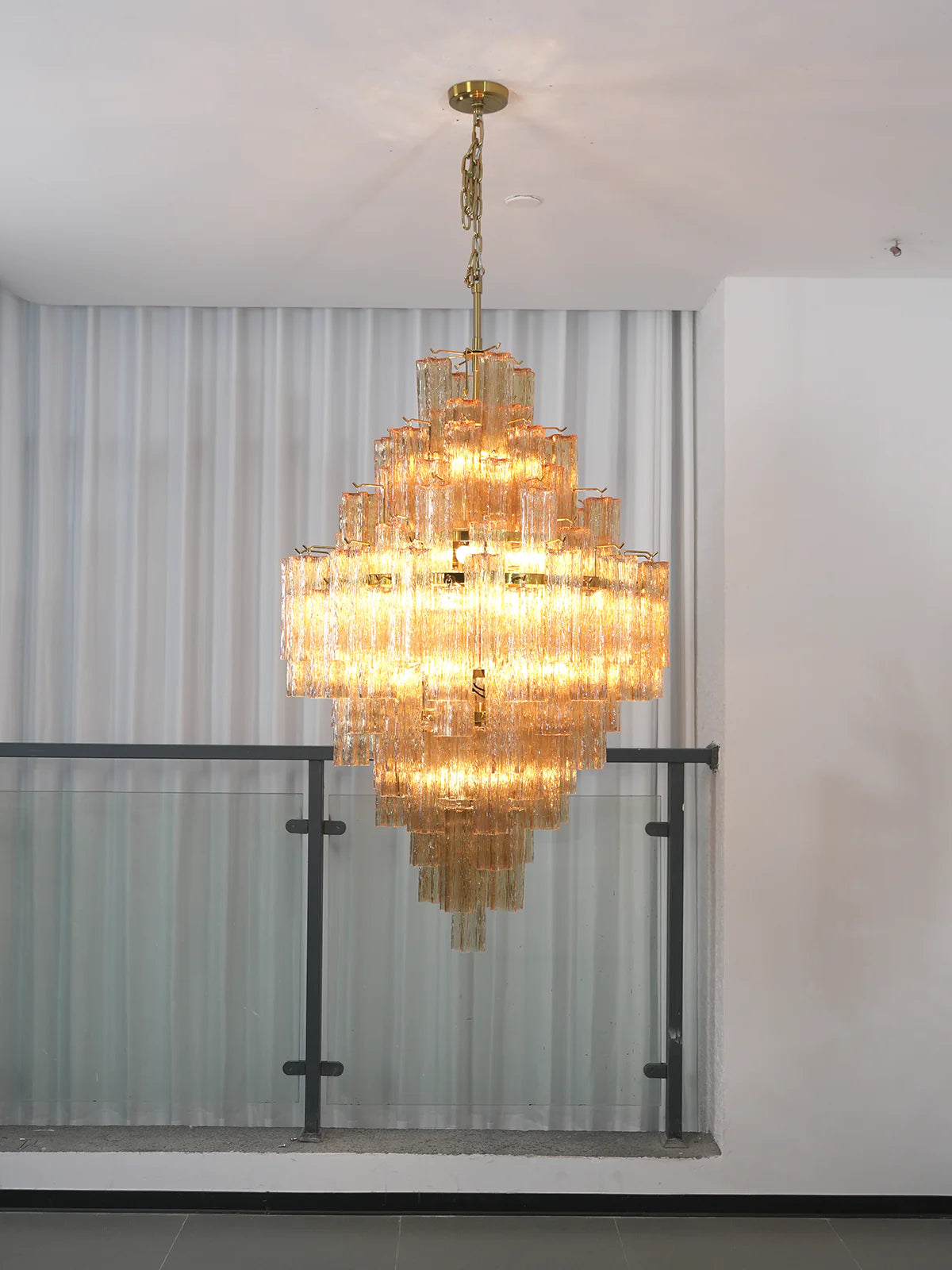 Diamond Starburst Addis Chandelier