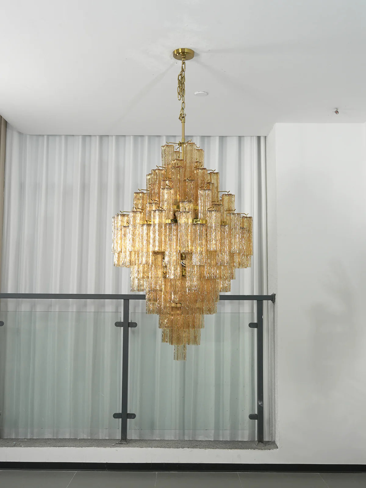 Diamond Starburst Addis Chandelier