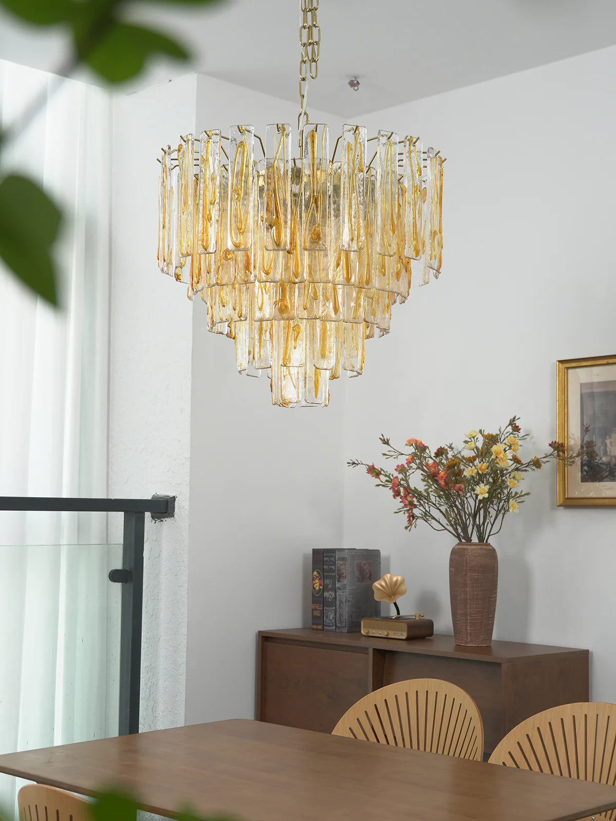 Honey‑Tone Linear Radiance Glass Chandelier