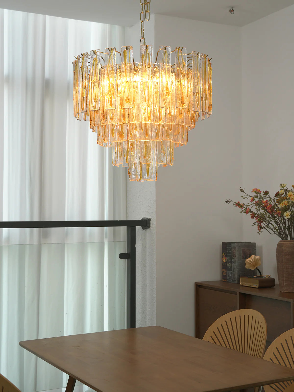 Honey‑Tone Linear Radiance Glass Chandelier