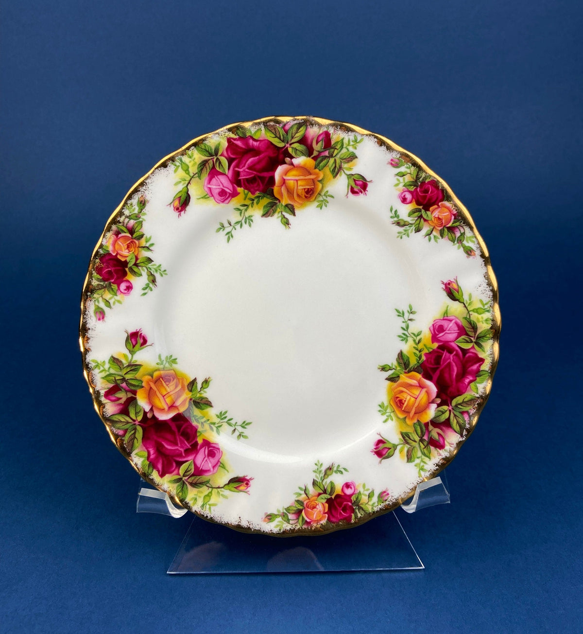 Royal Albert Dessert Plate in Old Country Roses Motif