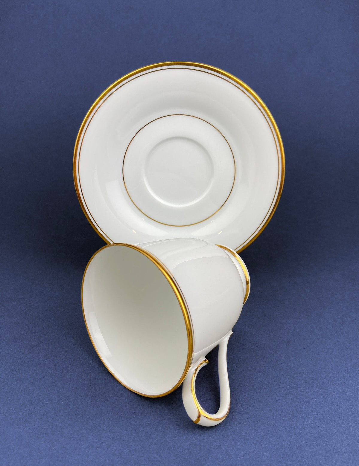 Noritake Allison Tea Set: Gold Band China Cups and Saucers (Set of Five)