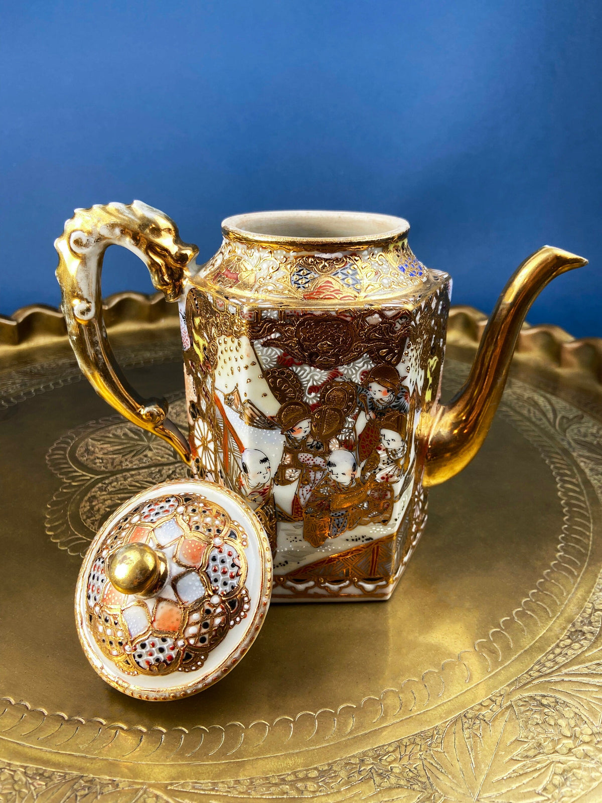 Antique Japanese Moriage Tea Cup Set. Gold Hand Painted Teaware with Teapot, Sugar Bowl, Creamer, and Six Japanese Tea Cups.