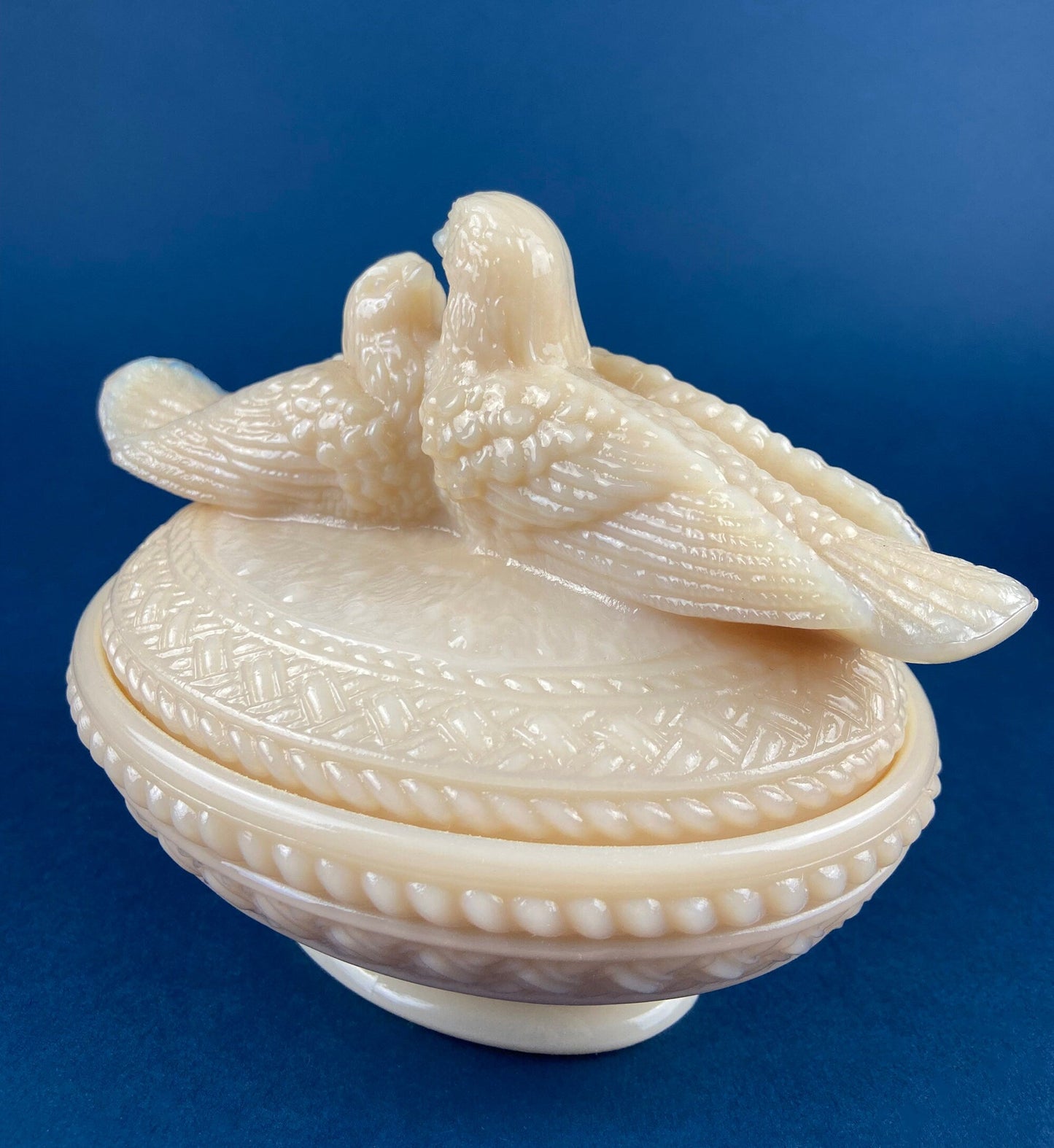 Bowl with Lid Yellow Ceramic Doves on Nest. Kissing Birds on Basket. Dish with Pair of Love Birds.
