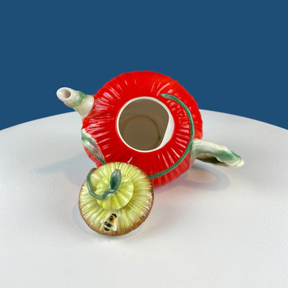 Cute Red Poppy Shaped Tea Pot. Bee Sitting on Lid. Modern Farmhouse. Gift for Tea Lover. Wedding Registry. Spring Celebration. Collectible.